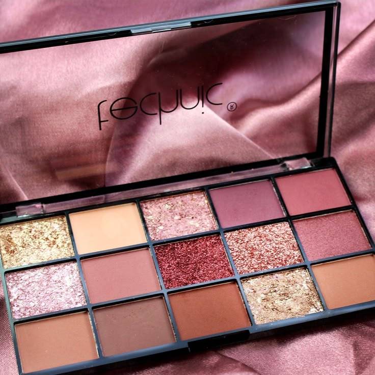 Technic Pressed Pigment Persuasion product image
