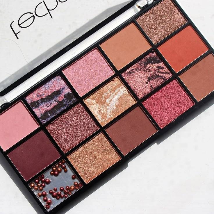 Technic Pressed Pigment Persuasion